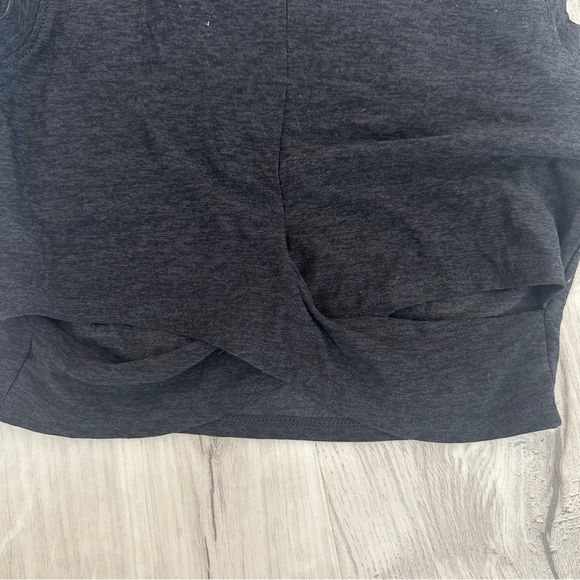 Beyond Yoga Cropped Tank - Picture 2 of 4